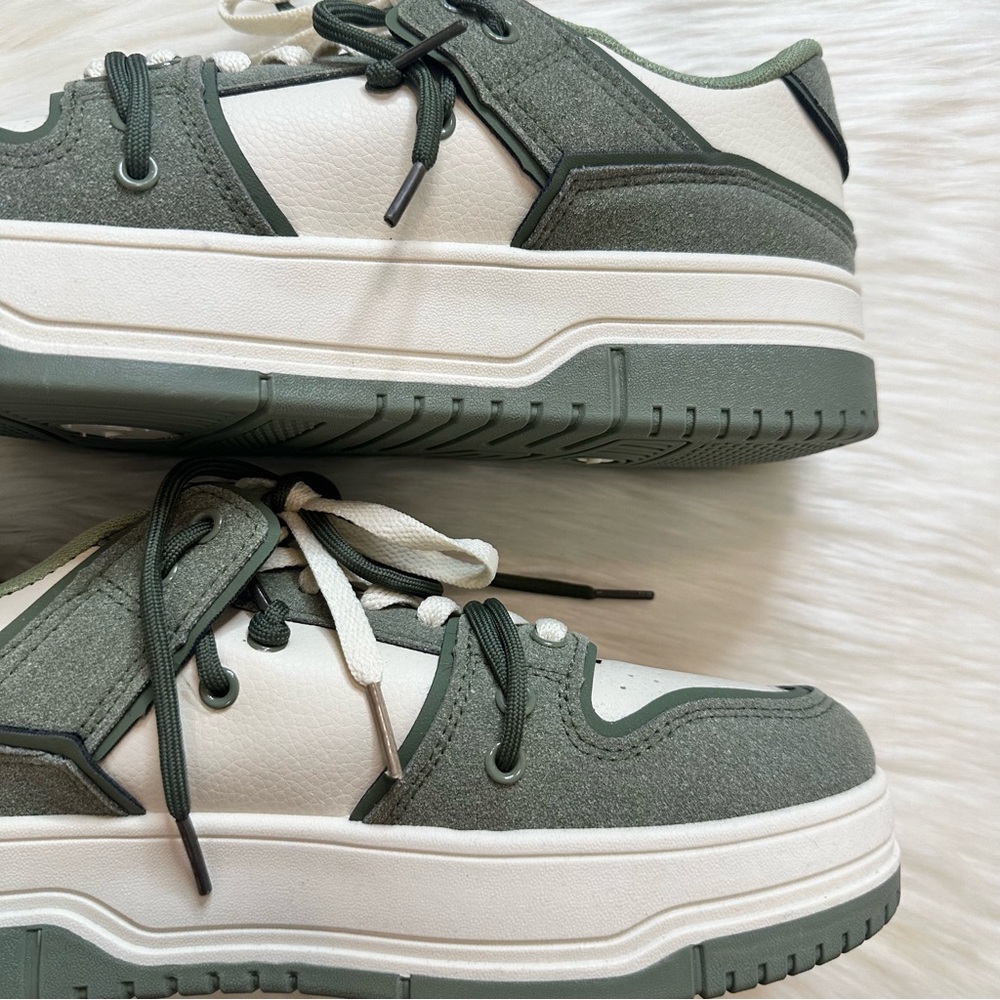 Nanamacs Belovely Green and White Platform Retro Sneakers Size 10 - Picture 10 of 16